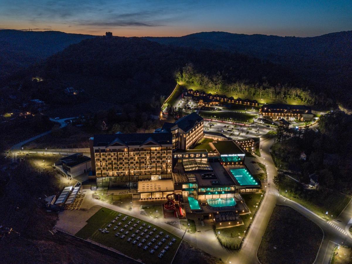 Etno Naselje Vrdnicka Kula Hotel Vrdnik Exterior photo